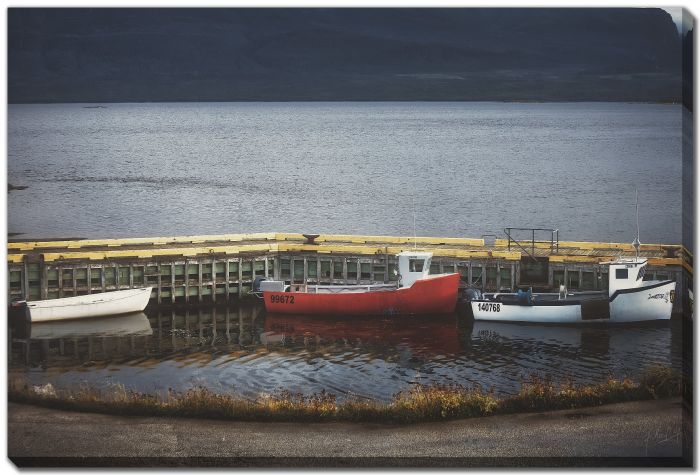 White Red White Boats 